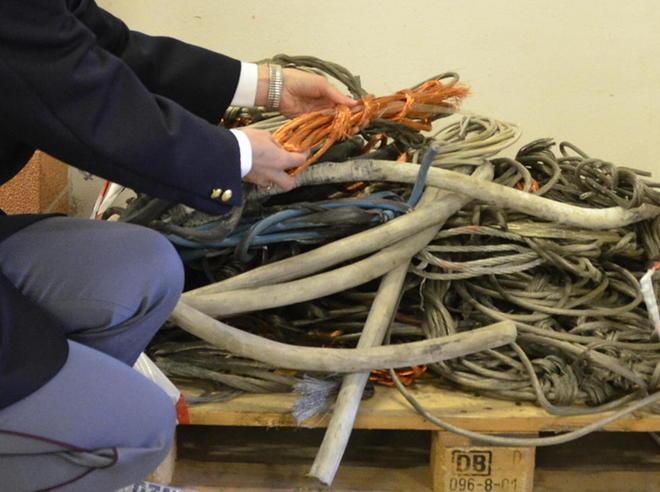 Ruba trenta metri di rame alle ferrovie fermato dalla polfer