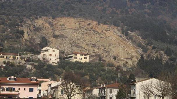 Case e cava, la Querce si mobilita