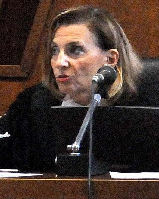 Ufficiali giudiziari, assenza cronica 