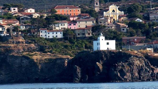 Il mare, lo sbarco nell’oasi selvaggia