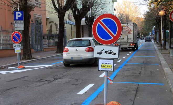 Sbarre automatiche e strisce blu in altre strade 