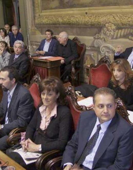 Il Pdl va a congresso guerra a tre per la leadership 