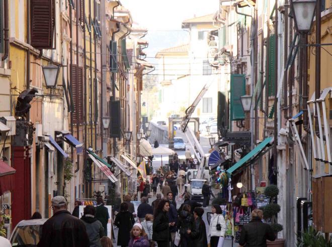 Un «Corvo» si aggira sui locali del centro 