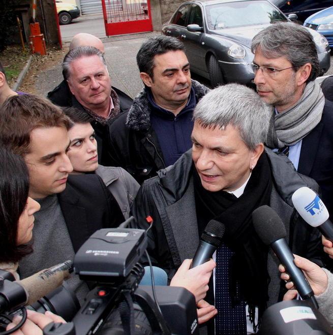 Nichi, quattro sberle al sindaco «Liberarsi dal bancarottiere» 