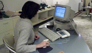 Banditi i documenti su carta, tutto sul web 