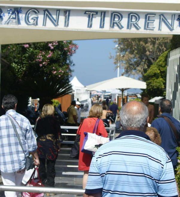 Rischio confisca per gli stabilimenti 