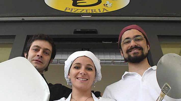 Benvenuti al B Bar Bistrot dove i calzoni hanno nomi in dialetto carrarino