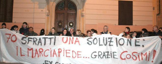 Protesta sotto casa di Cosimi, 22 indagati 