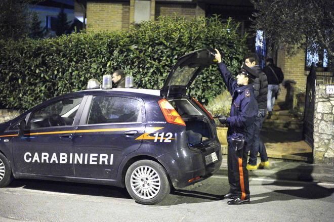 Picchia i carabinieri dopo una lite in discoteca condannato a quattro mesi 