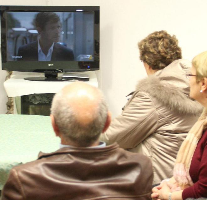 Stipendi bassi, bollette più leggere 