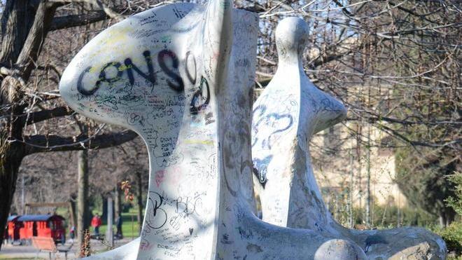 «Salvate il Monumento alla pace»