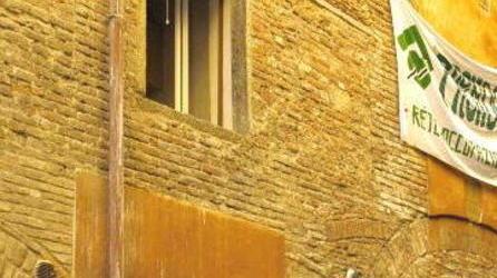 Il Prc: possiamo recuperare quello stabile, i soldi ci sono