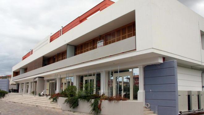Abuso edilizio e falso, in quattro a processo per l’ex Piroscafo 
