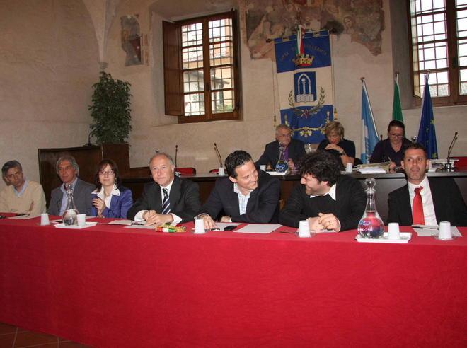 Lombardi querela tutta l’opposizione 
