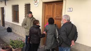 Uno degli accessi dell'ufficiale giudiziario alla caserma di Rio Marina