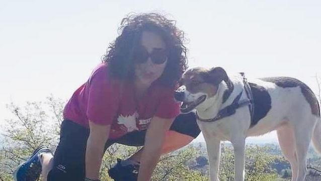 Francesca Ferraro insieme alla sua compagna di viaggio Dakota