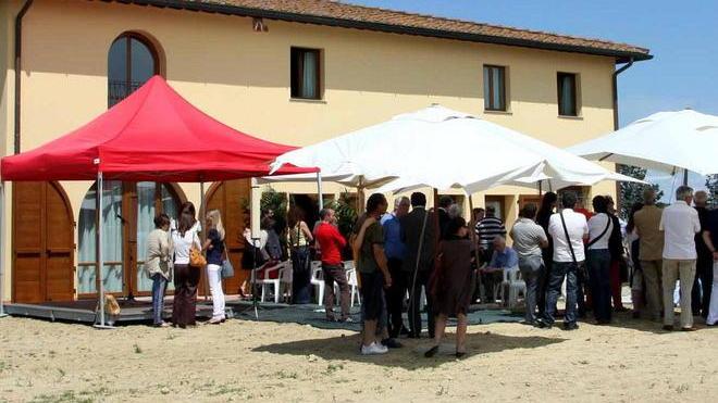 Nuova professione per garantire gli anziani e i disabili