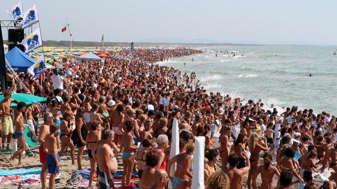 Nessun aumento dei prezzi nei bagni della Darsena
