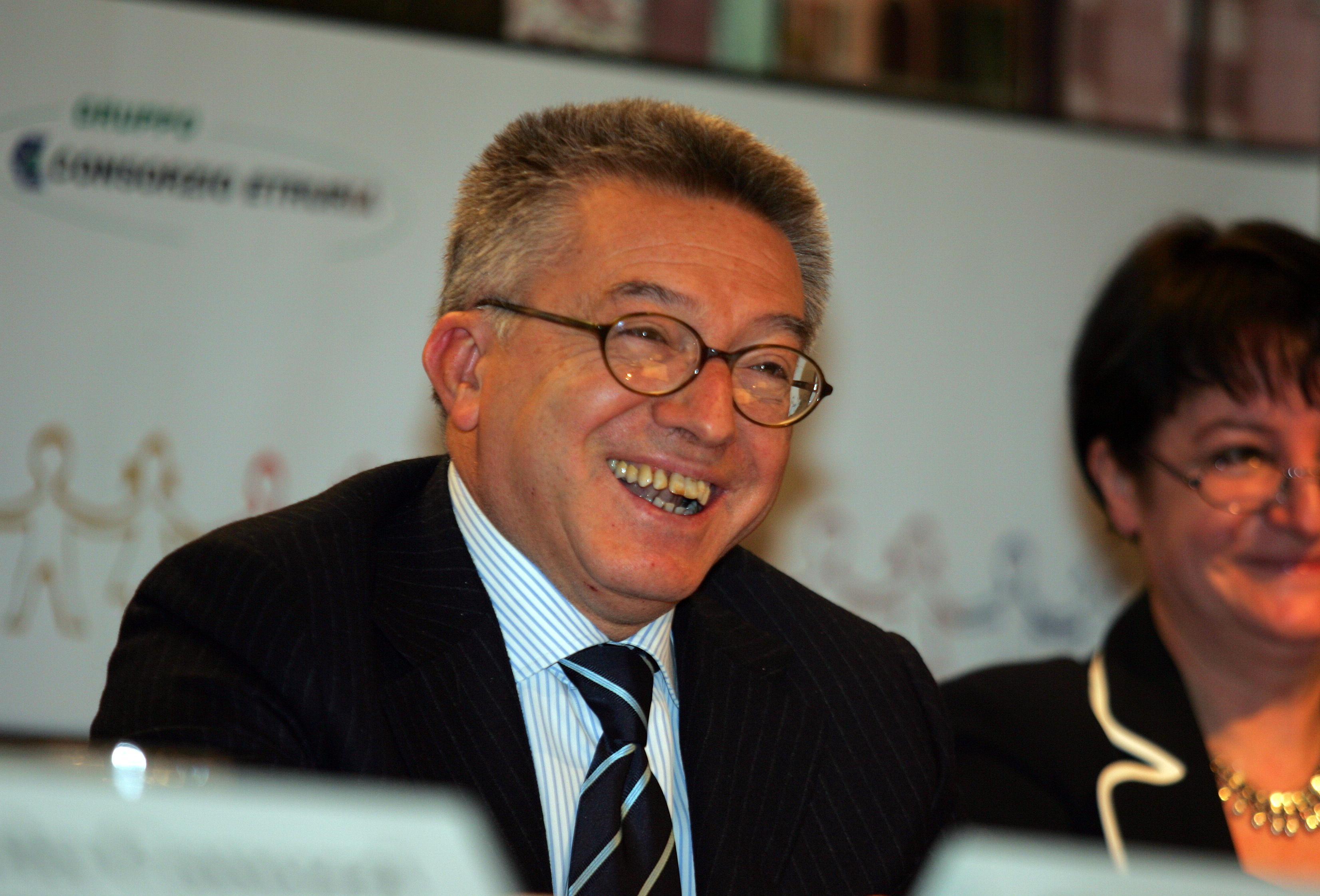 L'ex presidente del Banco di Lucca Minischetti e il manager Vanni condannati per bancarotta