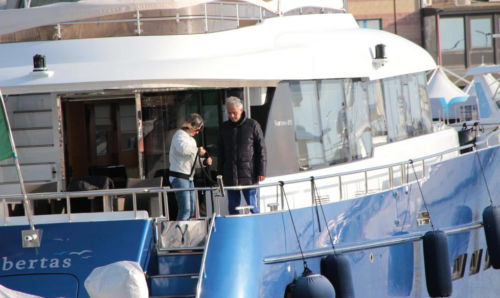 Andrea Bocelli sul suo yacht “Libertas” in vendita