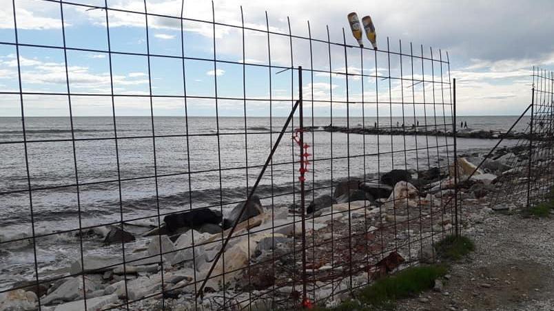 Spiaggetta all’ex Torino, l’odissea continua: dopo le analisi del 2018, ancora tutto fermo