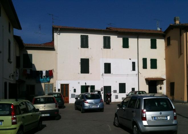 I rapinatori sparano un colpo di fucile 