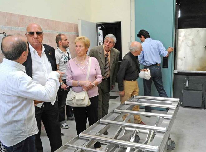 Stop alle cremazioni il Comune si difende «Tocca all’Arpat» 
