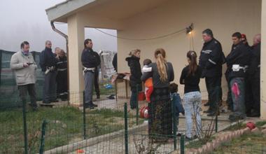 Coltano, sgomberata una famiglia rom 