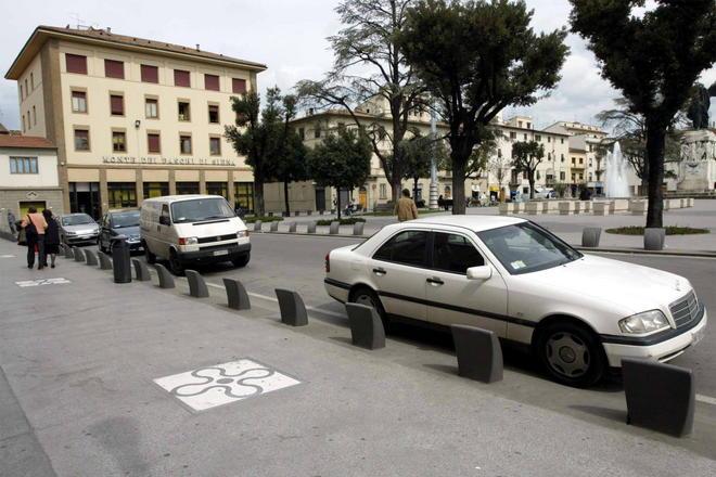 Si ustiona in casa, donna in gravi condizioni 