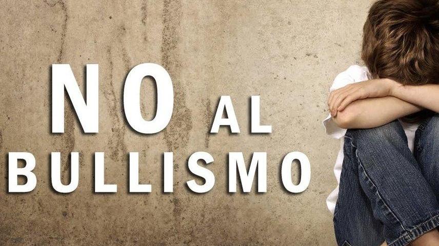 Mamma denuncia: atti osceni in classe davanti alle tredicenni