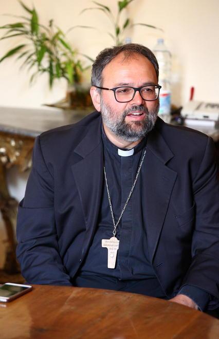 «Il cammino è una visione delle cose Sarò pellegrino insieme ai giovani» 