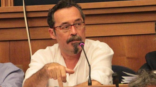 Di Massa torna a chiedere le dimissioni di Borghi