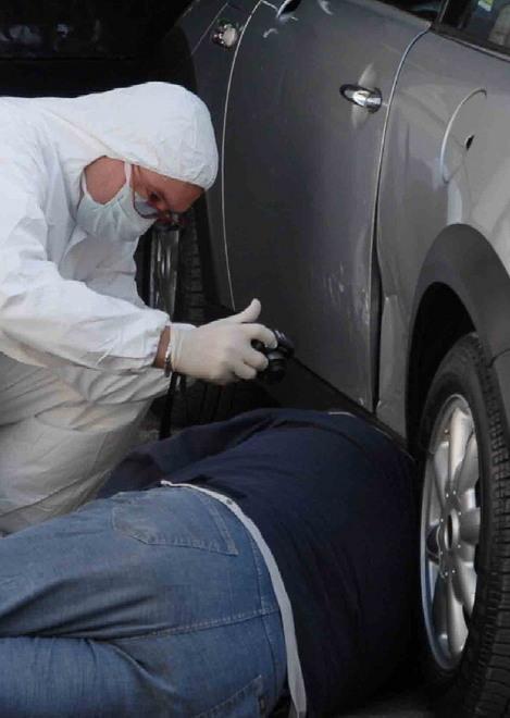 Carrozzeria inagibile il capannone