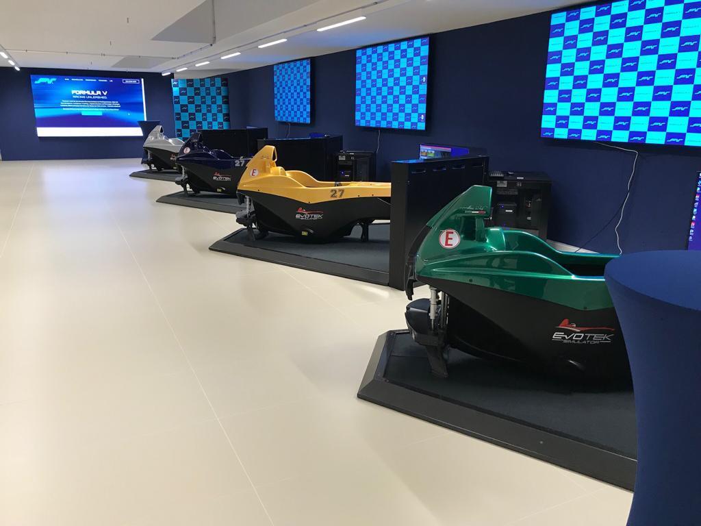 Piazza Sant’Agostino, venti simulatori per provare i brividi come i grandi della F1