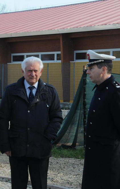 Botta e risposta sul campo nomadi 