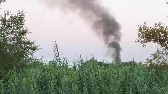 Canneto in fiamme, treni bloccati