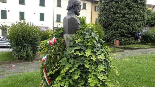 Manutenzione straordinaria nel giardino del Carmine