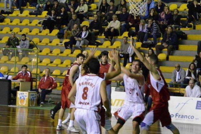 Arcanthea a Costa Volpino per il riscatto