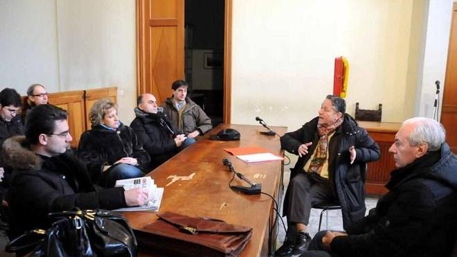 Gli avvocati: meglio Spezia che Massa