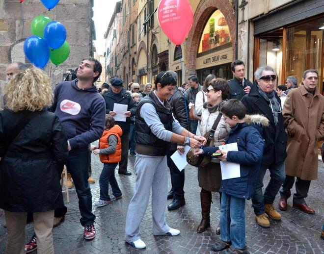 No al lavoro domenicale. Il vescovo con i sindacati 