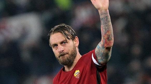 De Rossi si toglie la maglia della Roma e qualche sassolino «Ormai avevo capito»