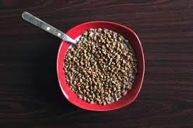 Una ciotola di cereali biologici
