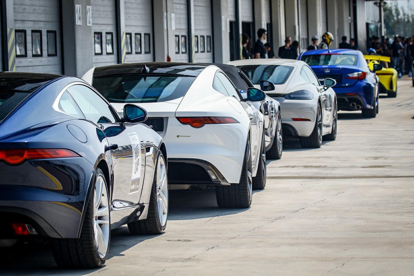 Modena. Si apre il circuito di Motor Valley Fest In ventidue “giri” slalom tra le auto del mito 