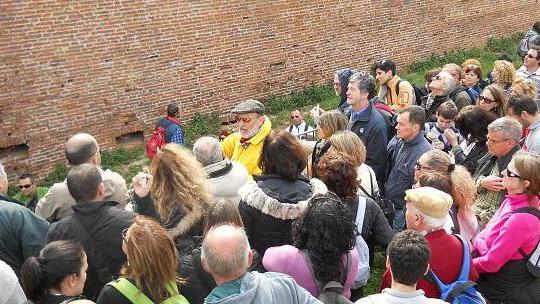 Al trekking tra le fortezze è record di partecipanti