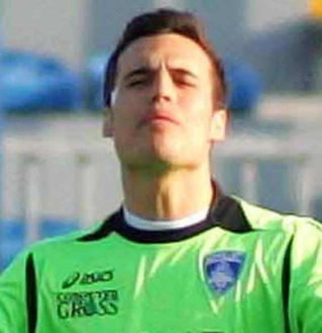 Fra i pali c’è Dossena, ballottaggi in mezzo sia per gli azzurri che per i blucerchiati