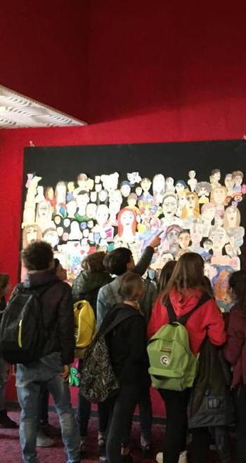 Risate e cultura a scuola che ora si raccontano con progetti e video da vedere al Metropolitan 