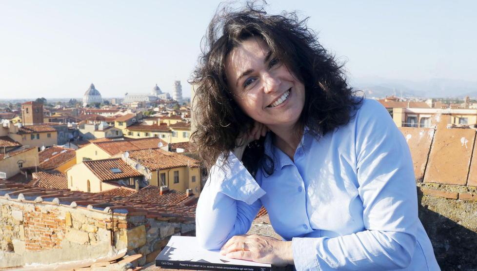 “Alzati e corri, direttora”, oggi Silvia Volpi racconta il suo libro 