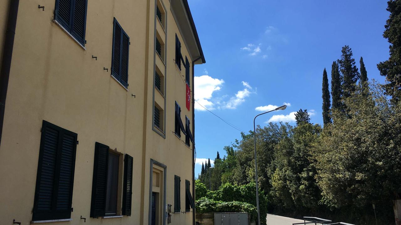 «Un grande amico, leale e simpatico» Dolore e sconcerto per le vie di Marti