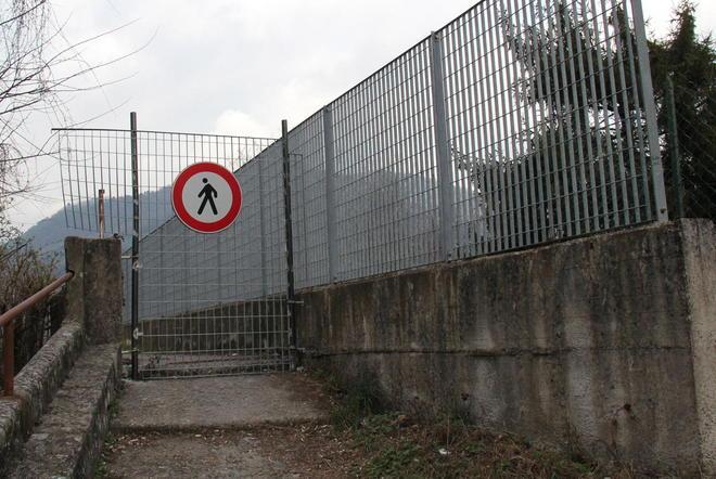 Gli abitanti del Piaggione rivogliono la passerella