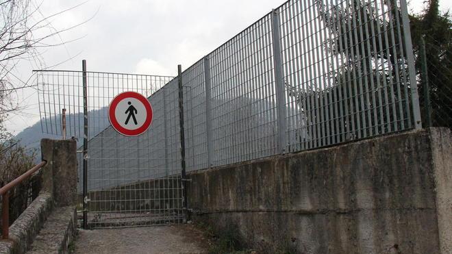 Gli abitanti del Piaggione rivogliono la passerella